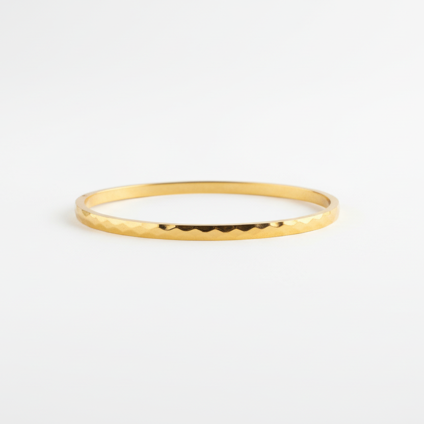 Isabella Bangle
